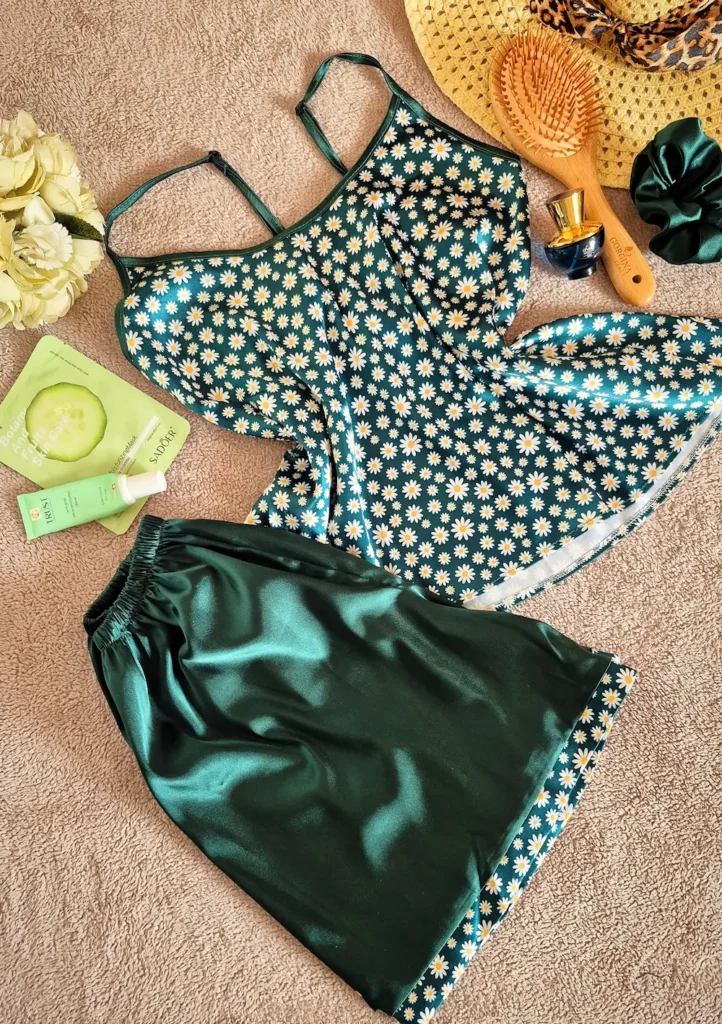 زن شیک | فروش لباس زنانه شیک، مدرن و مزون‌دوزی شده