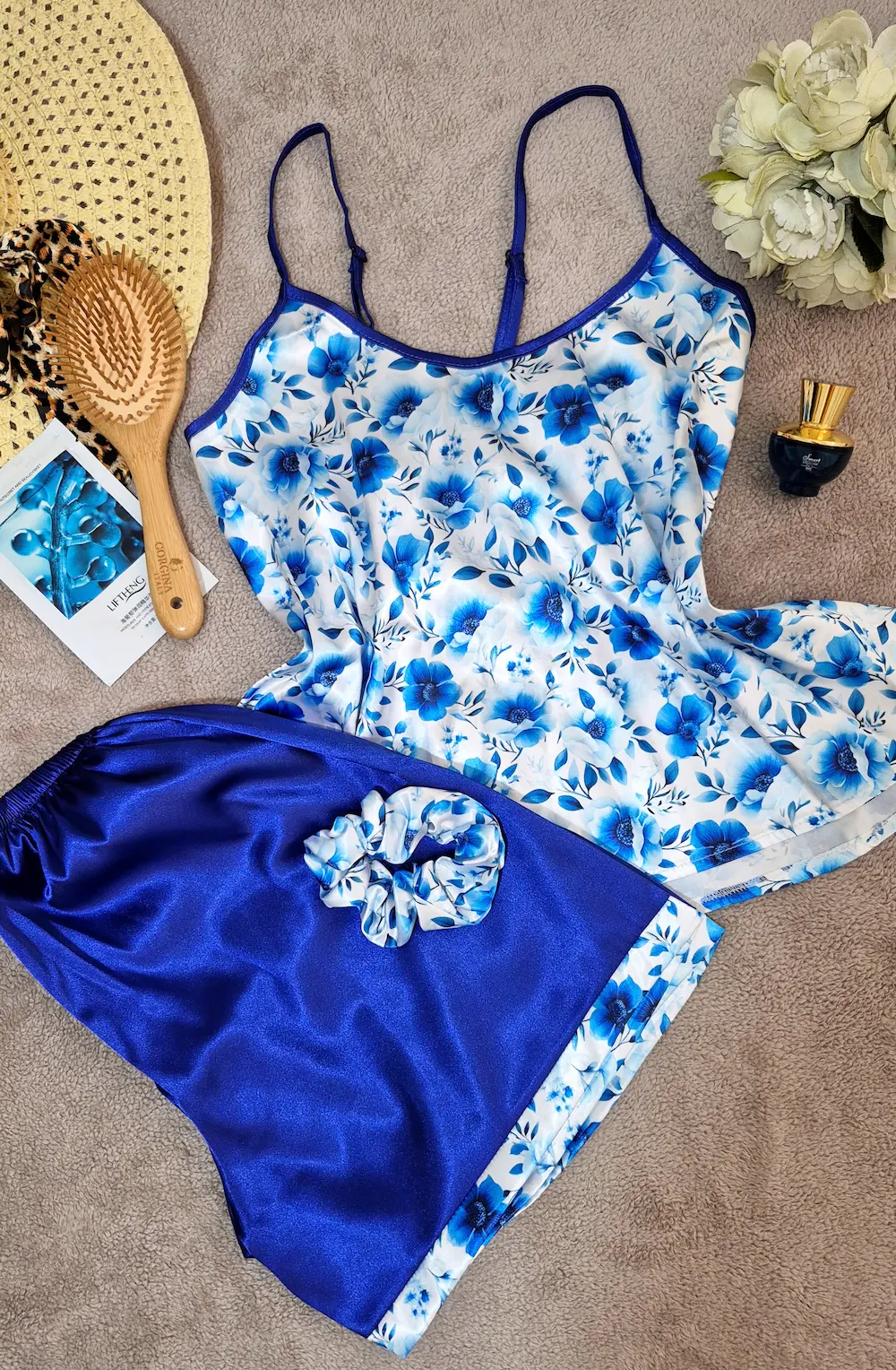 ست سه تیکه تاپ شلوارک ساتن طرح گل رز آبی کد 1120